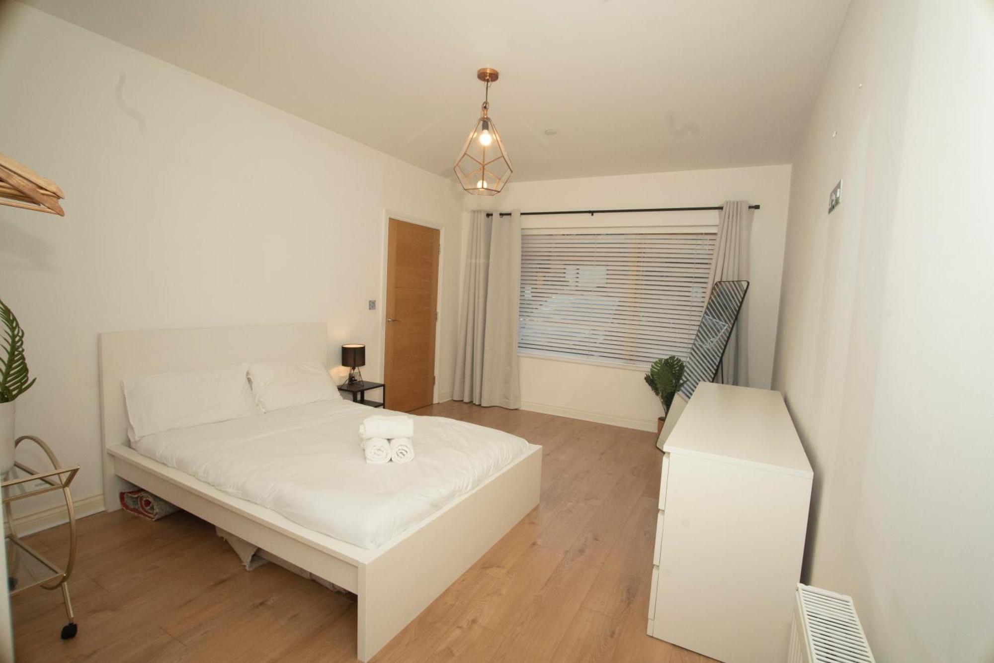 Spacious 4Br 4Ba Gated Townhouse With Balconies, Central Jq Birmingham Zewnętrze zdjęcie